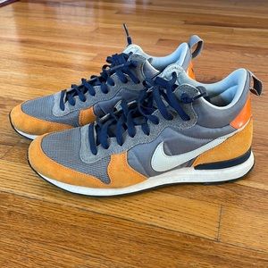 Nike Internationalist